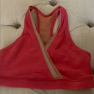Lululemon sports bra